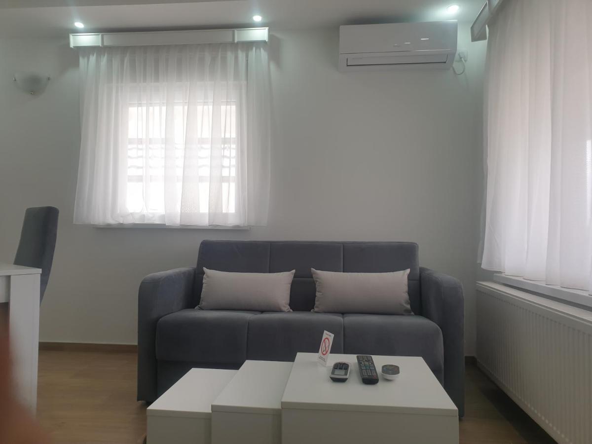 Apartmani Kruna Vrdnik Buitenkant foto