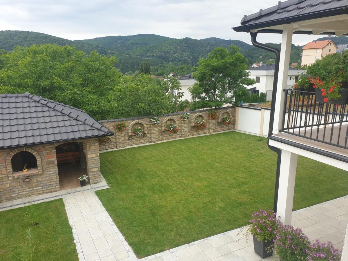 Apartmani Kruna Vrdnik Buitenkant foto